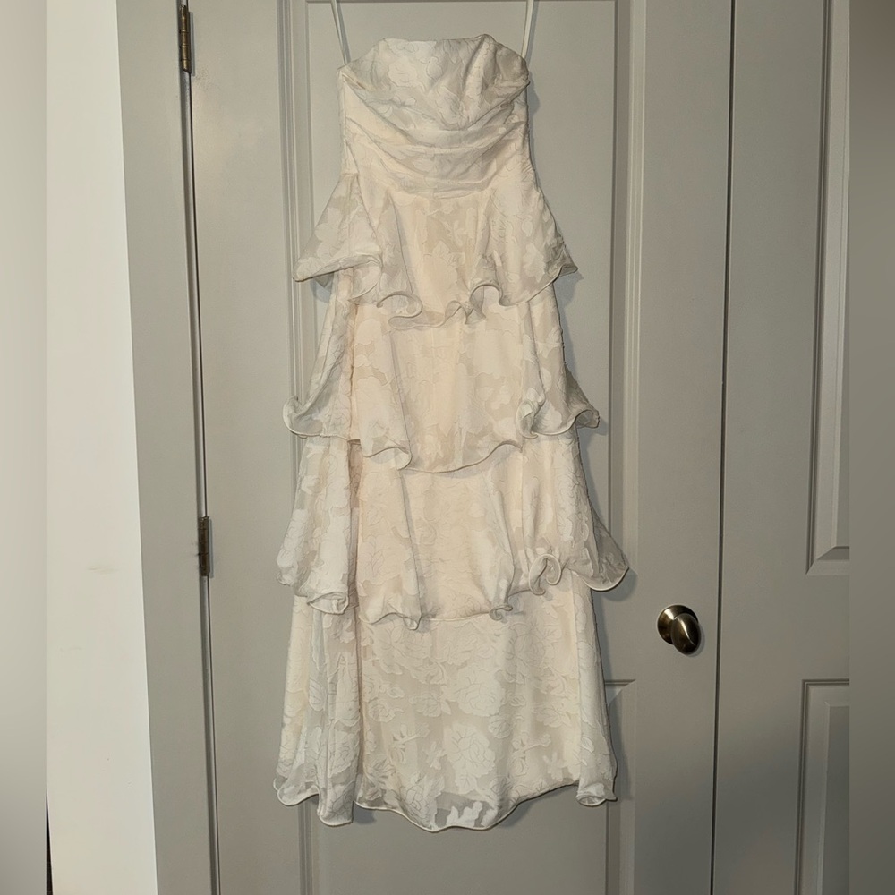 Selfie Leslie Cream Maxi Dress